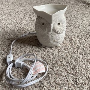 Scentsy full size Owl warmer